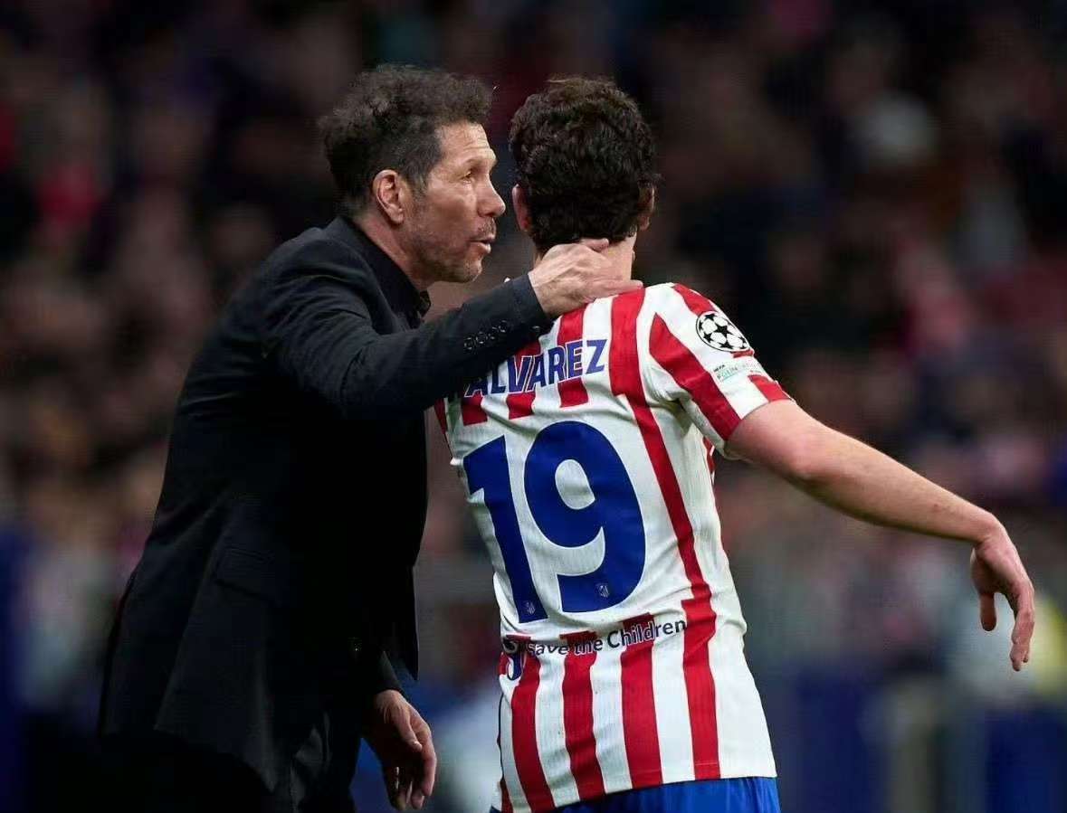 De suplente del Manchester City a "enemigo público" del Atlético de Madrid, el futuro de Álvarez es incierto.